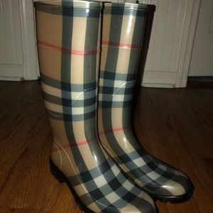 Real Burberry rain boots